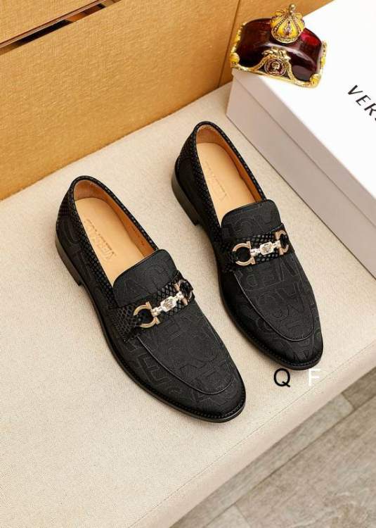 Picture of Versace Shoes _SKUVersacesz38-45TF080320463